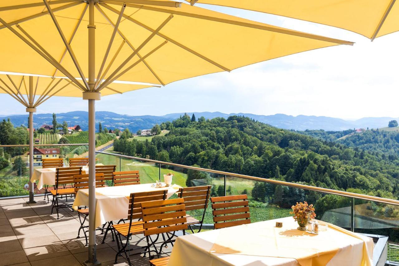 Hotel Weinrefugium Brolli 4*